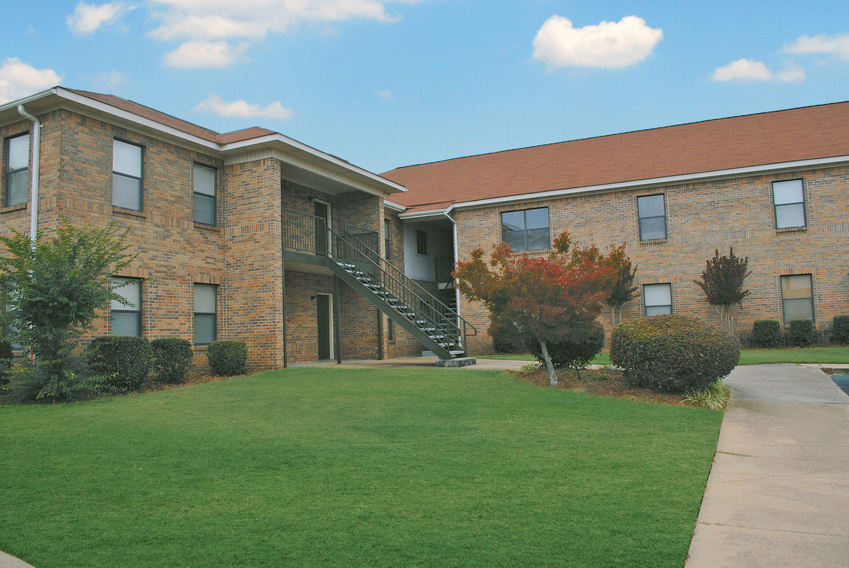 Foto del edificio - Griffin Village Apartments