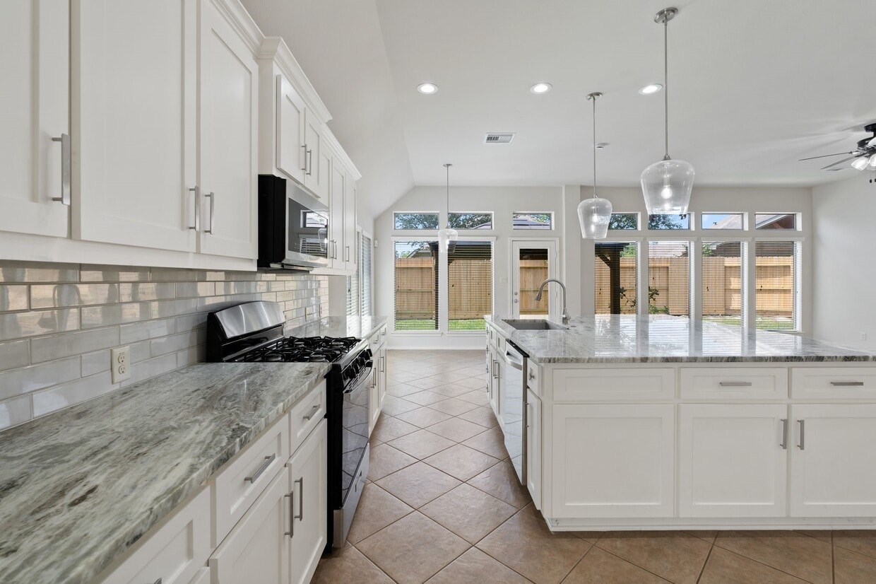 Foto principal - 2707 Oak Pass Ct