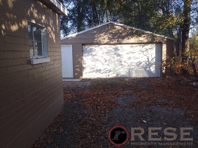 Building Photo - Newly Remodeled Home in WVC