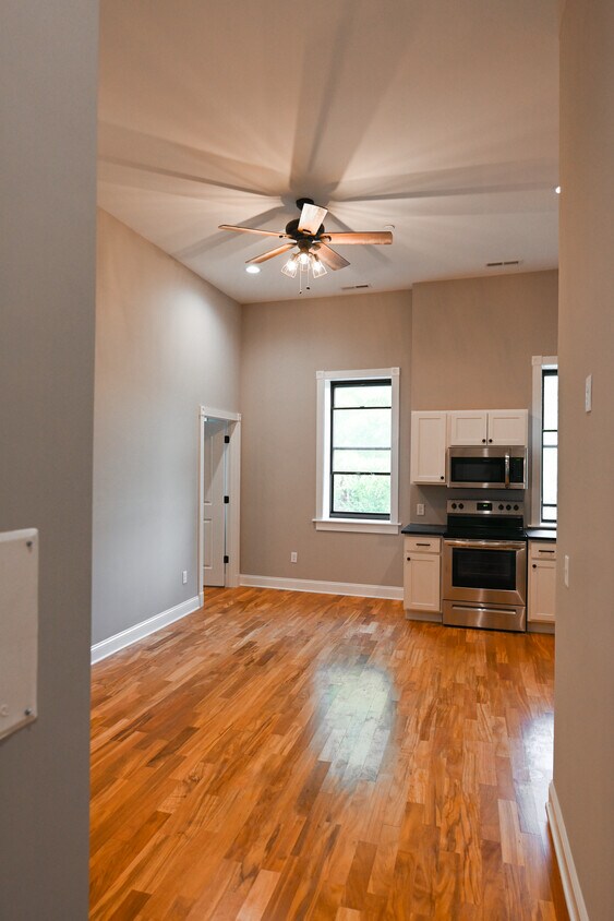 Foto principal - 106 N Division St