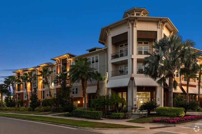 Building Photo - Venue at Lakewood Ranch