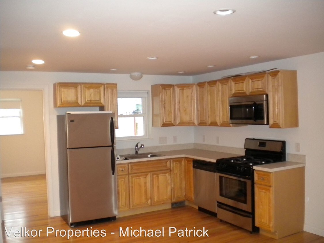 Foto principal - 645 Saratoga St