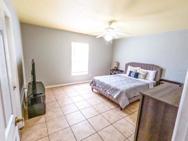 Foto del edificio - 7092 Landrum Cir