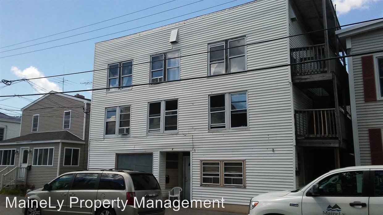 88 Prospect St, Biddeford, ME 04005 Condo for Rent in Biddeford, ME