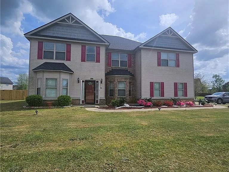 Primary Photo - 20 Moss Oak Dr