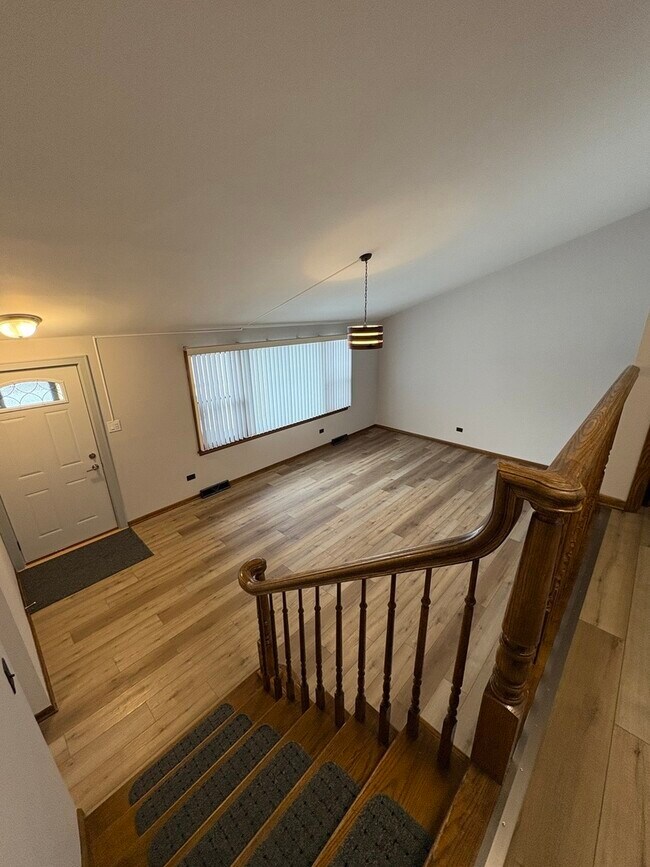 Foto del edificio - 4937 W 85th Pl