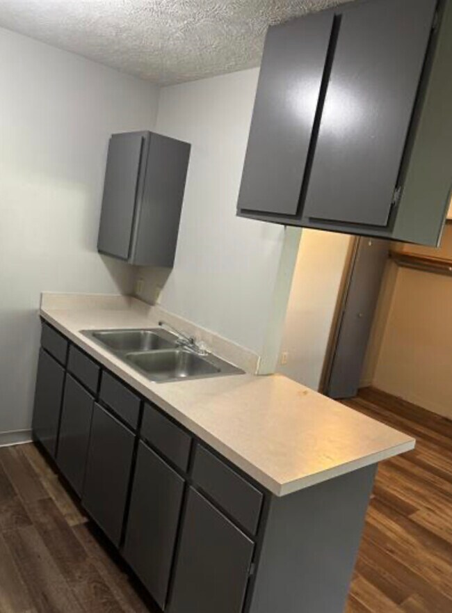 Foto del edificio - Loomis Apartment Homes