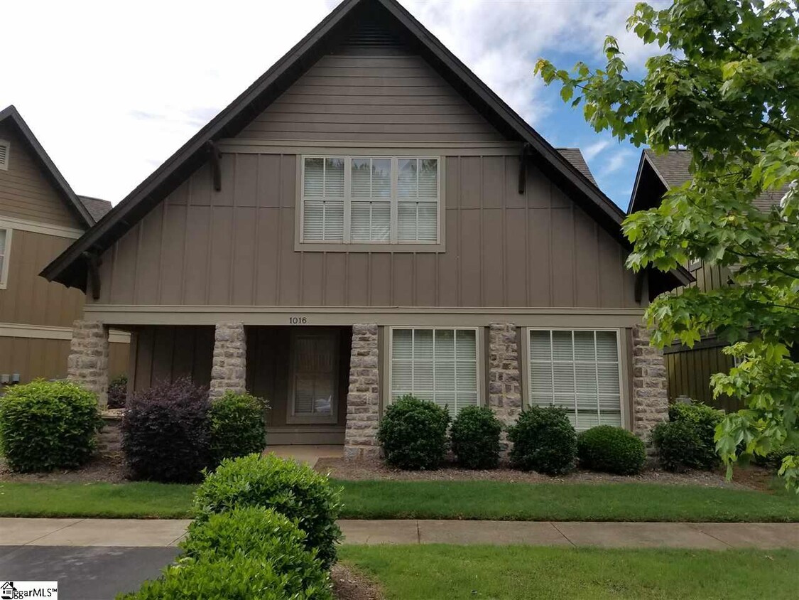 Foto principal - 101 West Ln
