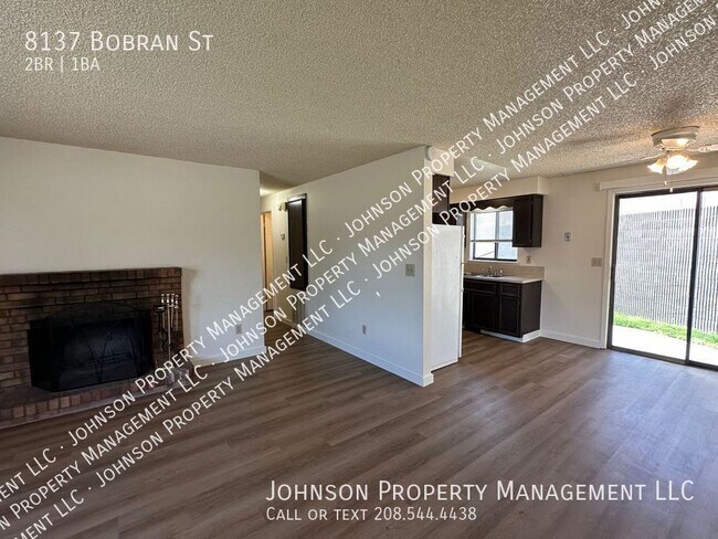 Building Photo - 8137 Bobran St