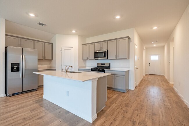 Foto del edificio - Beautiful 4 bedroom, 2.0 bathroom home in Leander!!!