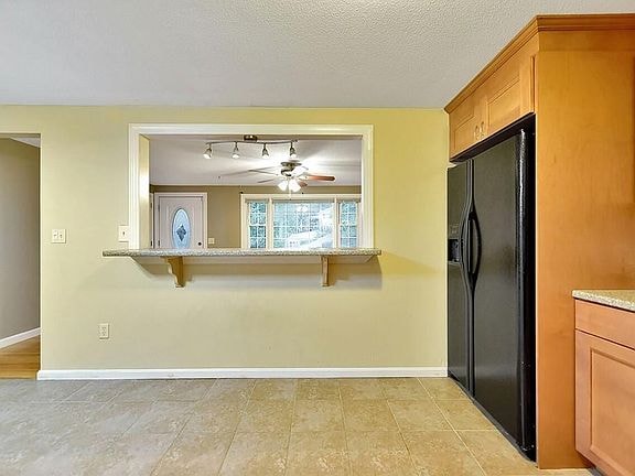 Foto del edificio - 7 Linden Dr