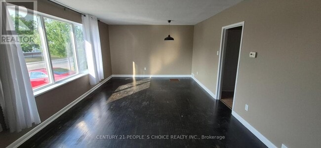 Photo du bâtiment - 88 Vista Blvd