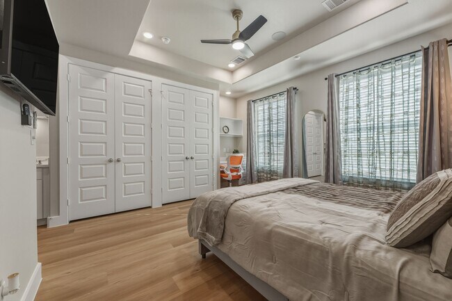 Foto del edificio - 4231 Elmwood St