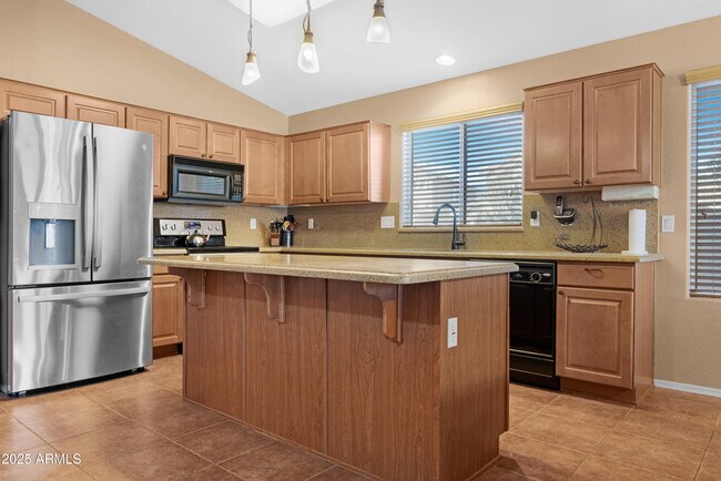 Foto del edificio - 44454 W Oster Dr