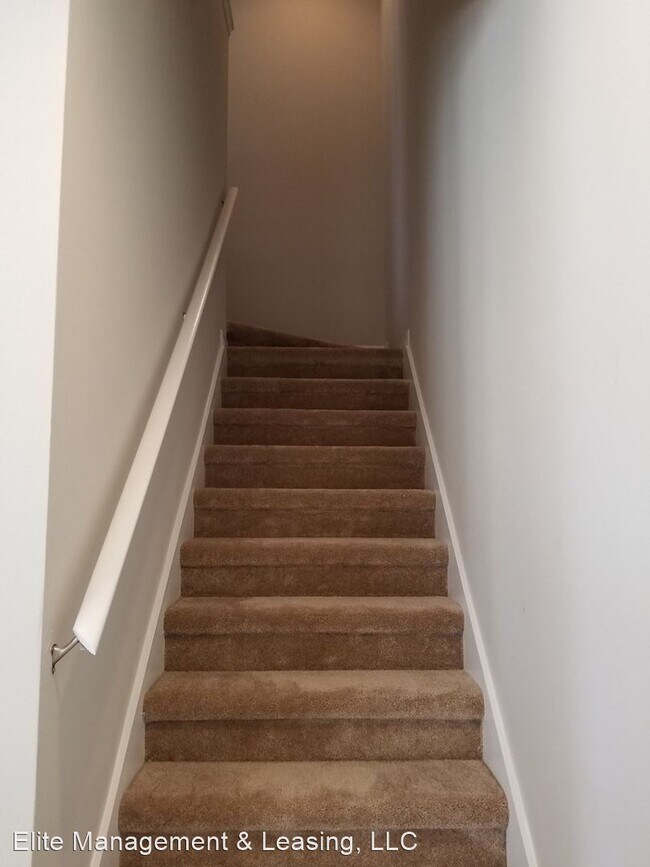 Building Photo - 4 br, 3 bath House - 9101 Camden Gardens St.