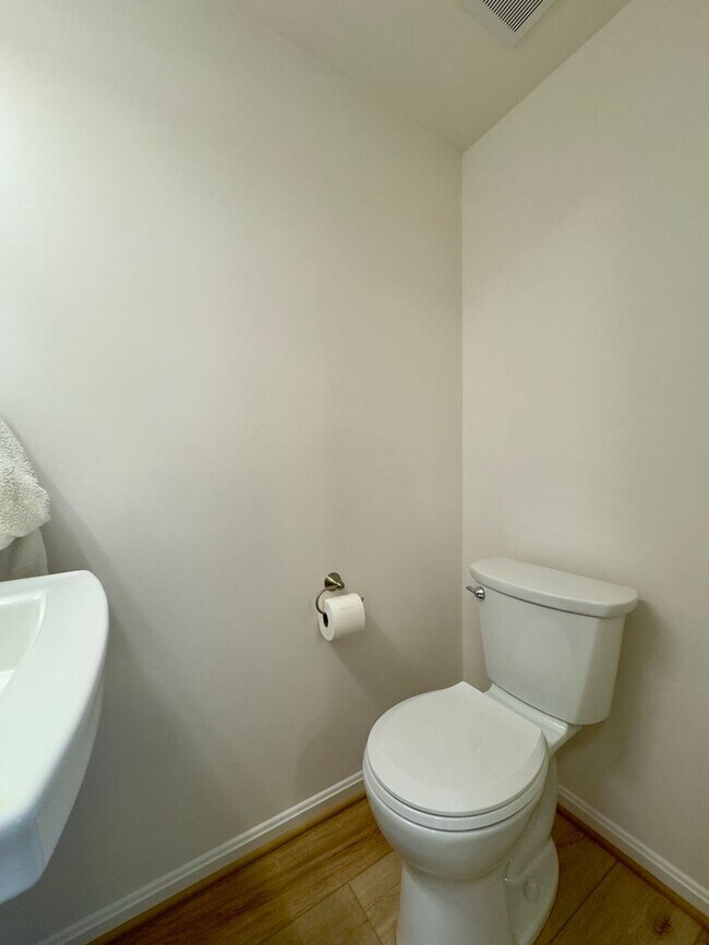 Foto del edificio - Charming 3 Bedroom/1.5 Bathroom Townhome in Belcamp, MD!