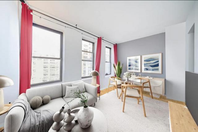 Foto principal - 2 bedroom in New York NY 10036