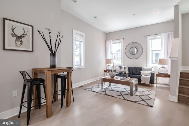 Foto del edificio - Northern Liberties Townhome with Parking