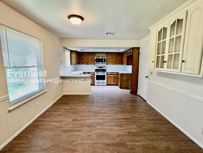 Foto del edificio - 5024 S Birch Ave