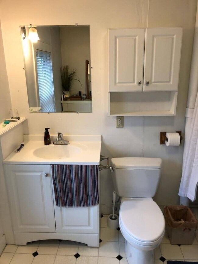 Photo - 25 Main St Apartment