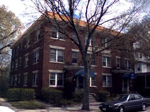 Building Photo - 654 Elmwood Ave