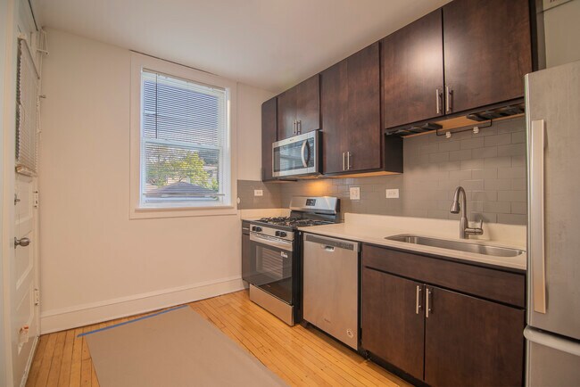 Foto del edificio - 4103 W Nelson St