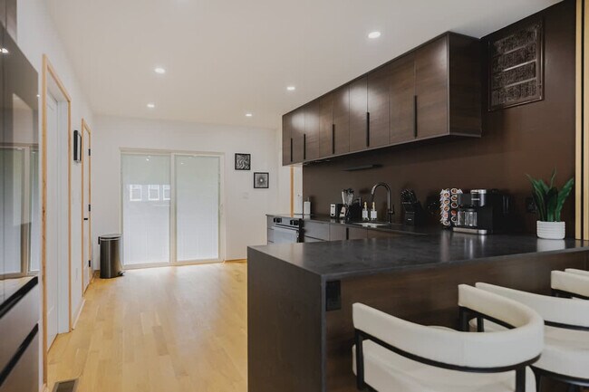 Foto del edificio - 99 Bennington St