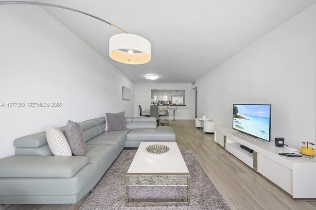 Foto del edificio - 19370 Collins Ave