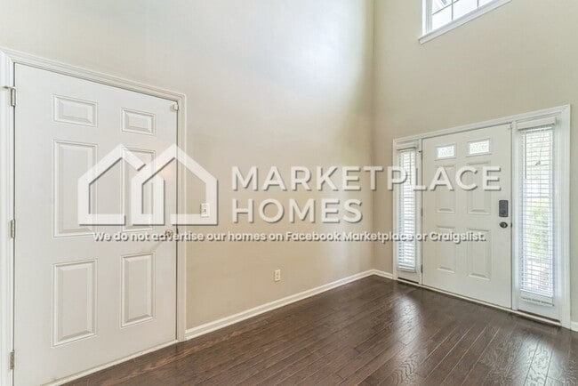 Building Photo - 517 Windsong Dr