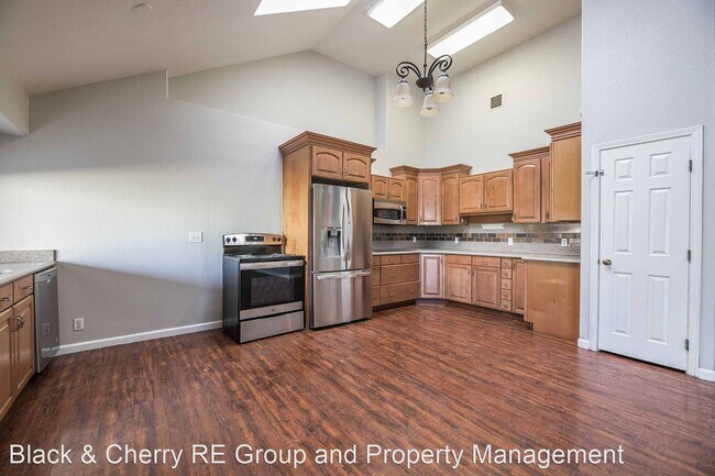Foto del edificio - 5 br, 2 bath House - 6620 Welcome Lane