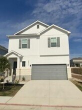 Building Photo - 2248 Delano Dr