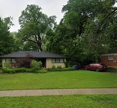Building Photo - 3215 James Dr