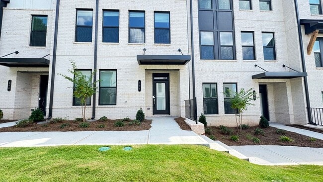 Building Photo - 104 Holt Ln