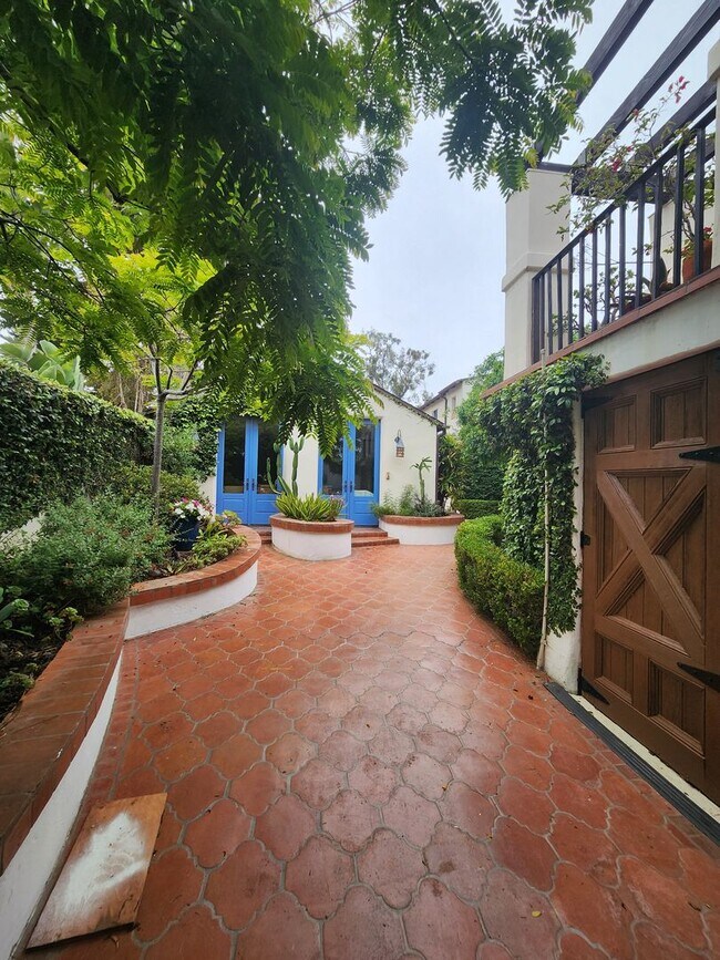 Foto del edificio - Your Own World in La Jolla! - One-Of-A-Kin...