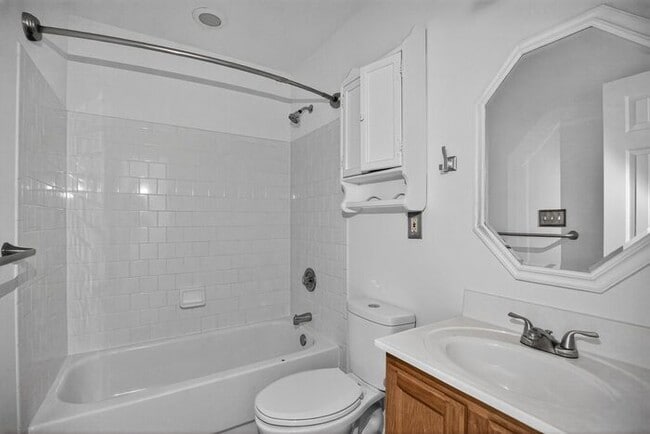 Foto del edificio - 47758 Devin Cir