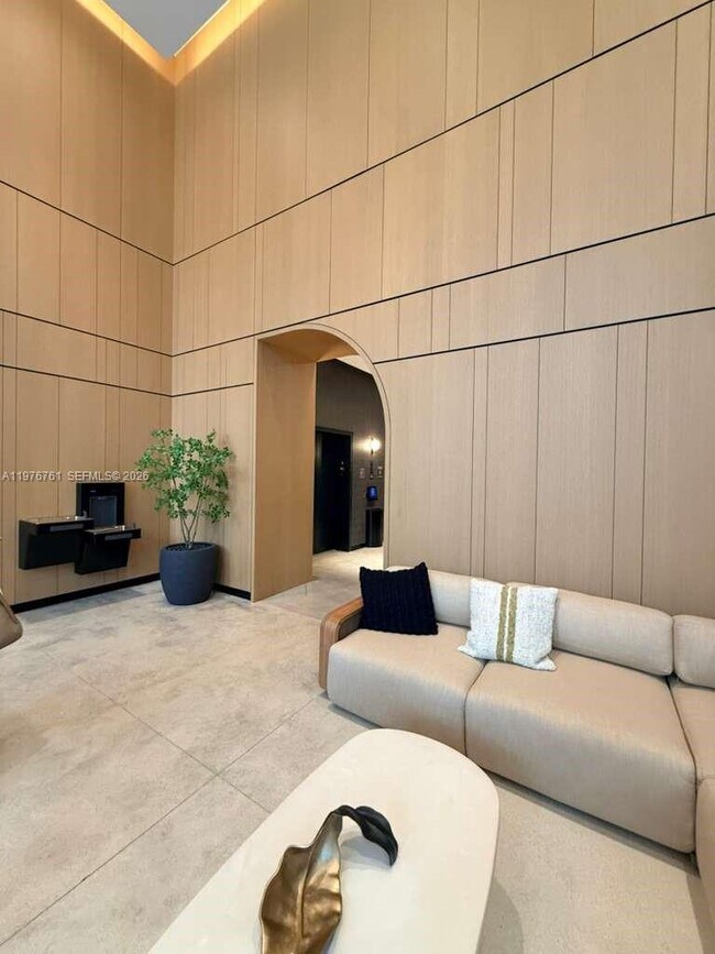 Foto del edificio - 121 NE 5th St