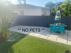 Quiet, shared yard. - 3711 Veteran Ave