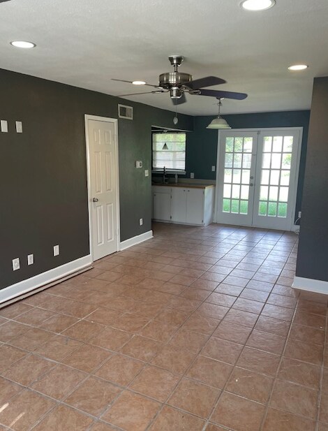 Foto del edificio - 104 Matthew Dr