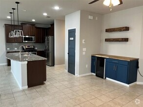 Building Photo - 295 Wapiti Rd
