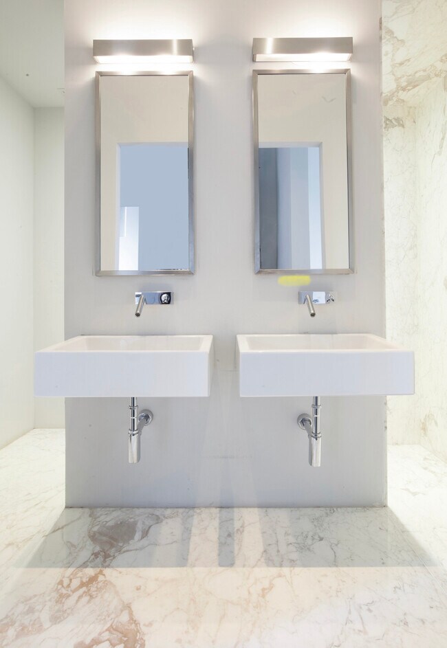 Building Photo - 201 6th St SE