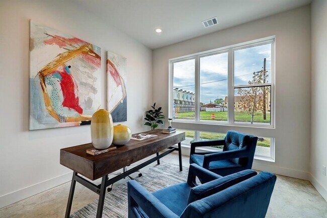 Foto del edificio - 2103 Emancipation Ave