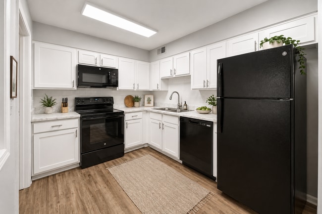 Building Photo - Georgetown Apartments