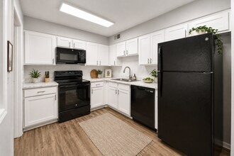 Building Photo - Georgetown Apartments