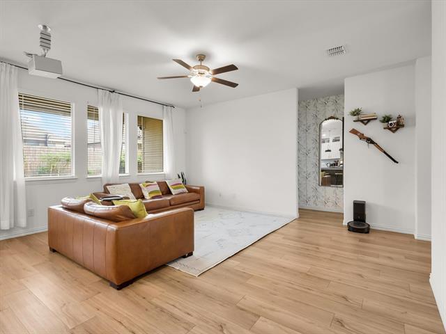 Foto del edificio - 14809 Hester Trl