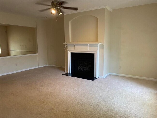 Foto del edificio - 2858 Parkway Close