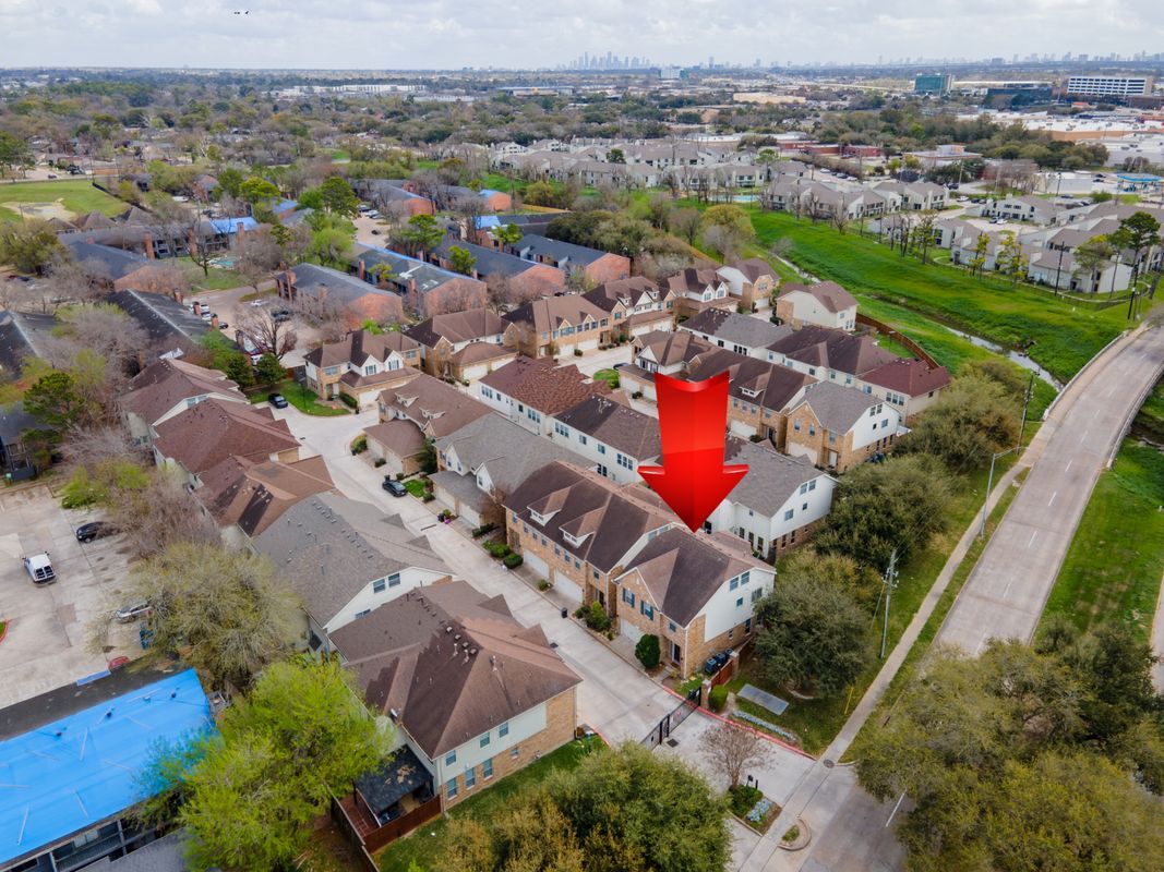 Building Photo - 7439 Hollister Spring