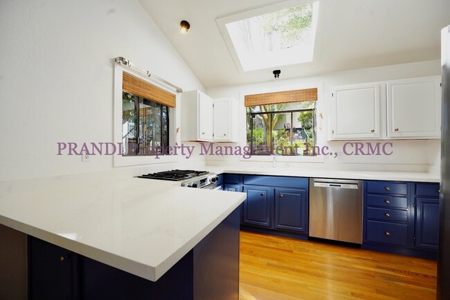 Building Photo - Quintessential Mill Valley Home Nestled in...