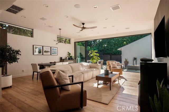 Foto del edificio - 4257 Shadyglade Ave