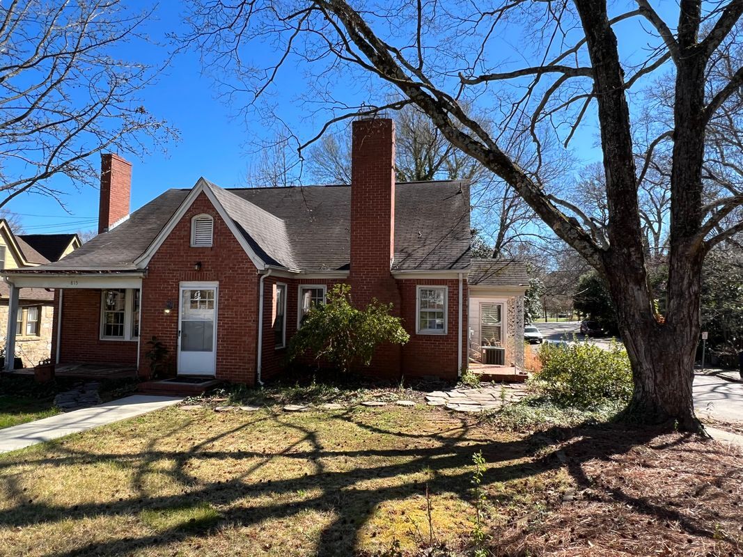 Foto principal - 815 W Johnson St