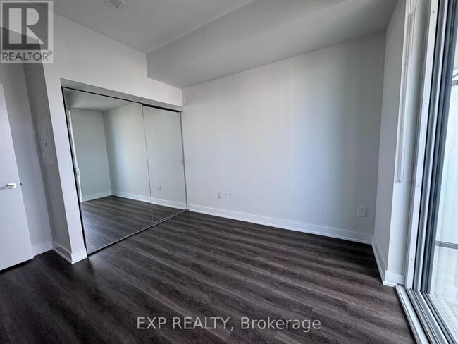 Building Photo - 4130 Parkside Village Dr